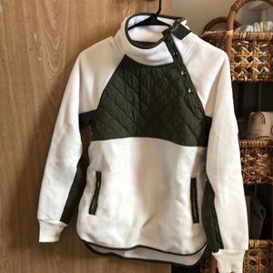 New with tags Abercrombie and Fitch pull over